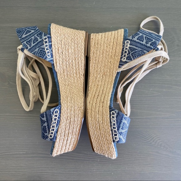 SCHUTZ Zayne Printed Denim Espadrille Platform - Picture 10 of 14